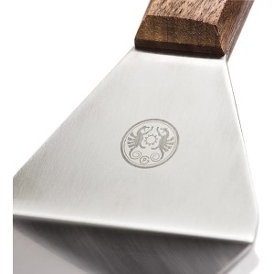 Petromax Grillwender mit Holzgriff und Edelstahlklinge für Grillutensilien.