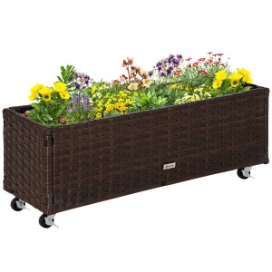 Kaffee-braunes Outsunny Hochbeet aus Rattan und Stahl mit bunten Blumen und Rollen.