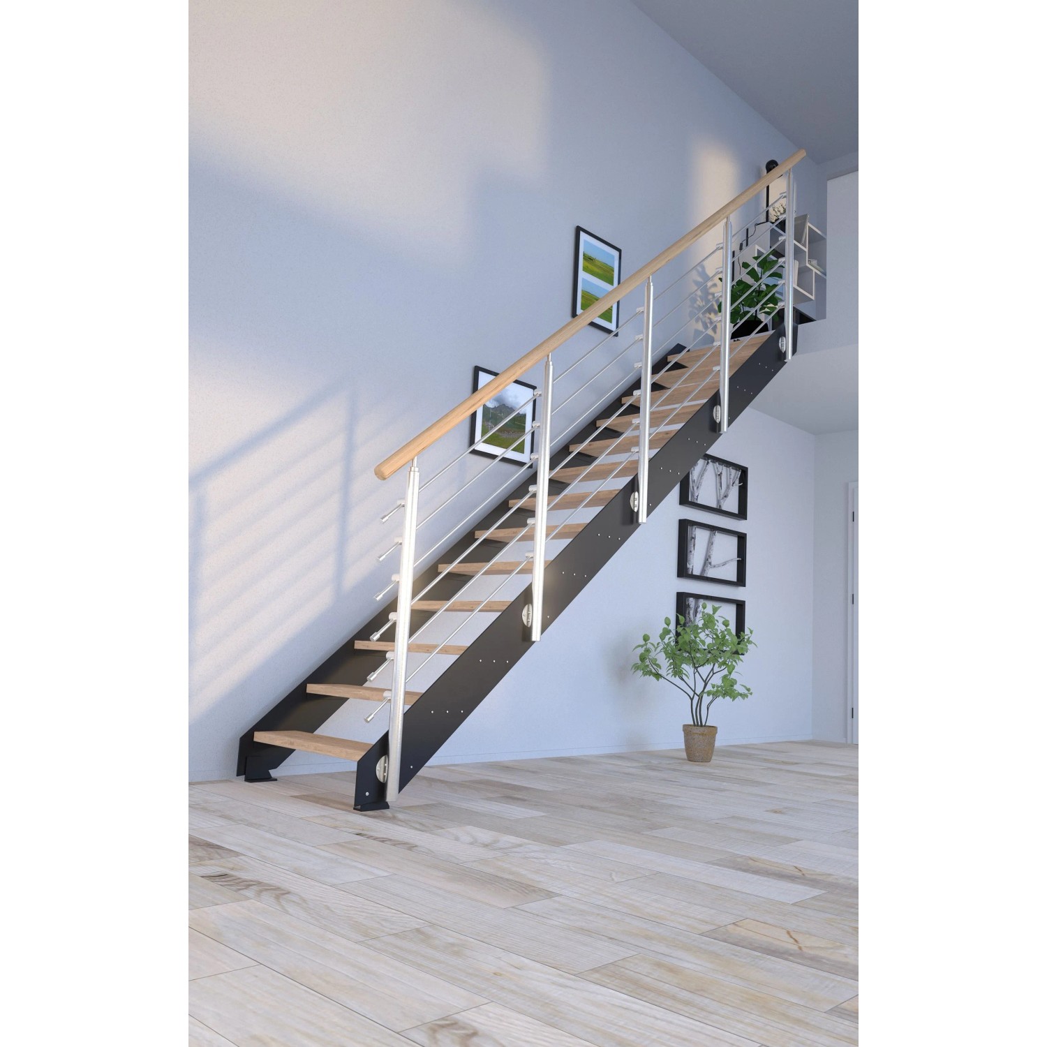 Treppe Kos mit 10 Eiche Rustik Stufen, schwarzem Design-Geländer und Metallwangen. FSC®-zertifiziert.