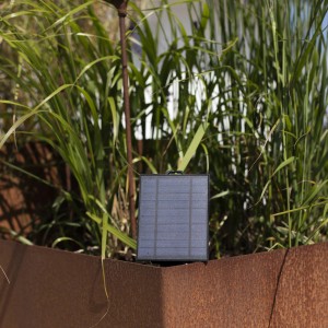 Konstsmide Solarpanel für Aussenartikel (24-31V, max. 200 LEDs) im Garten.