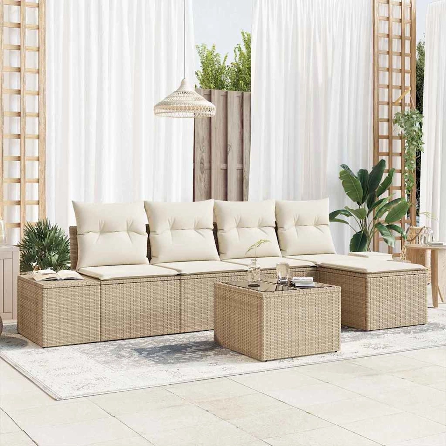 6-teiliges Garten-Sofa-Set aus braunem Poly Rattan mit beigen Kissen und Tisch.