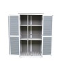 Offener, grau-weißer Leco Gartenschrank Momo 160 cm mit Regalen für Gartengeräte.
