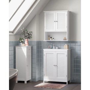 Weißer Songmics Badezimmerschrank Saggio mit Lamellentüren und offenem Fach als Wandregal.
