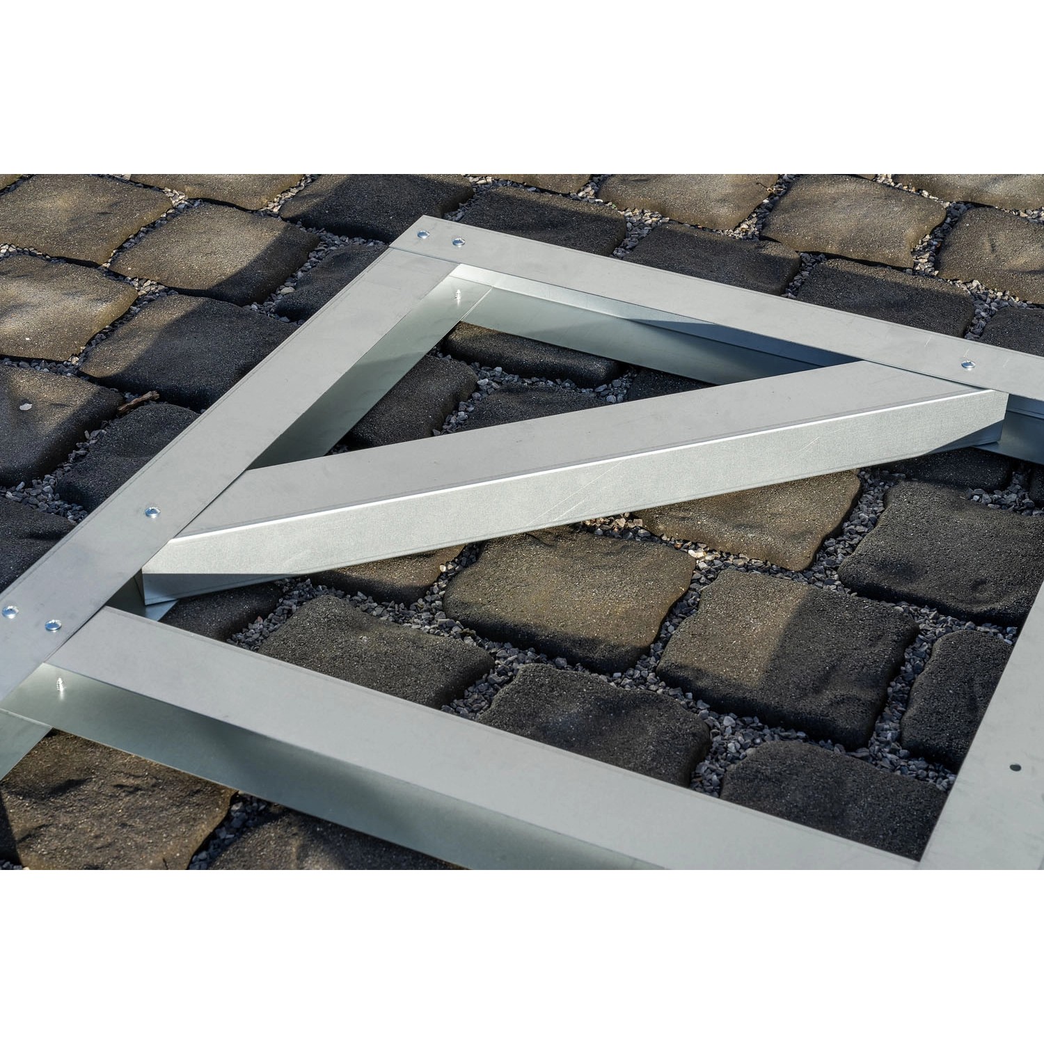 Bodenrahmen für Globel Metall-Gerätehaus 6x4, verzinkter Stahl.
