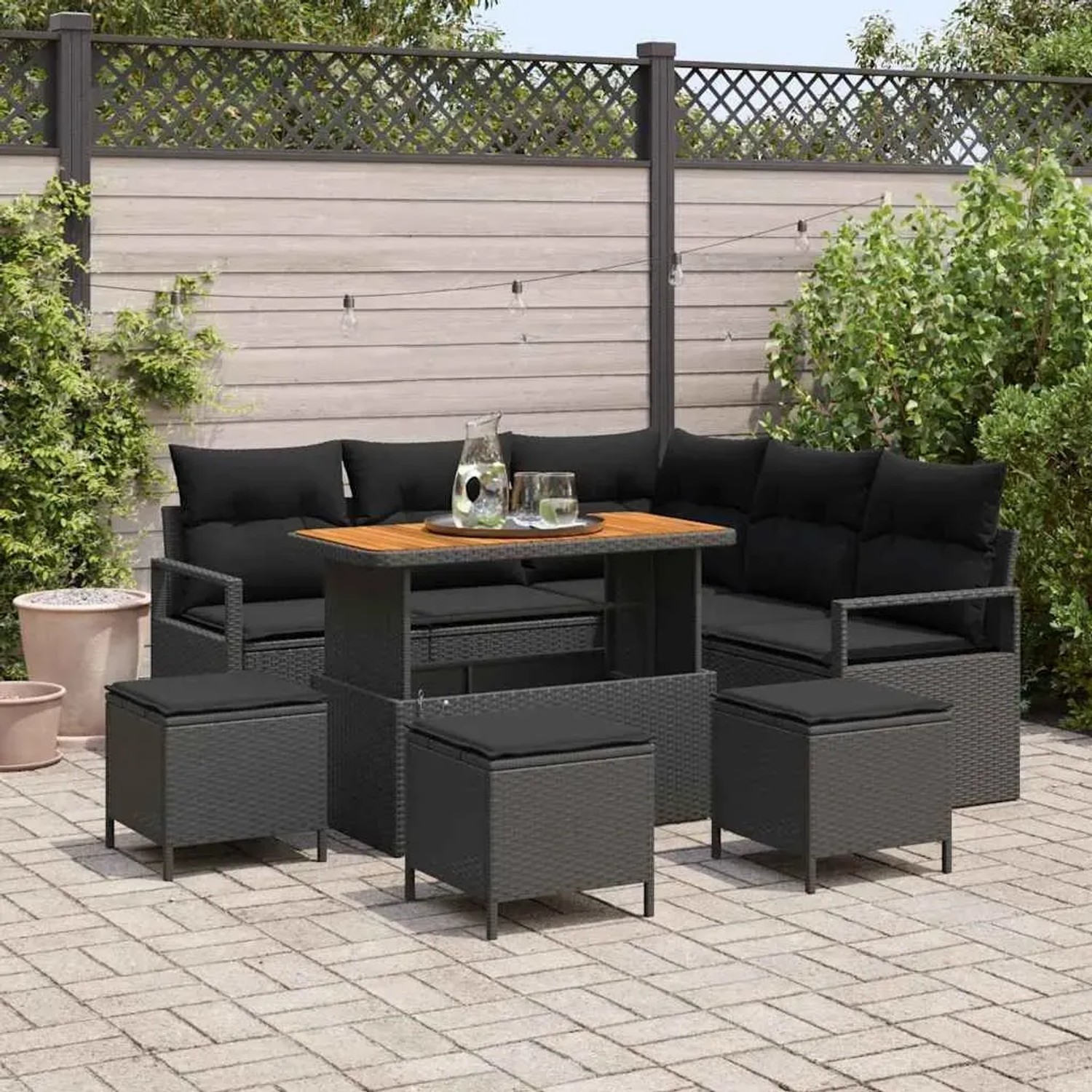 vidaXL Gartenmöbel-Set, 9-teilig, schwarz, Poly Rattan, mit Sofa, Tisch und Hockern.