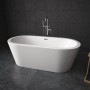 Freistehende, ovale, weiße Acryl Badewanne Piperi von Tronitechnik, ca. 168x80x60cm.
