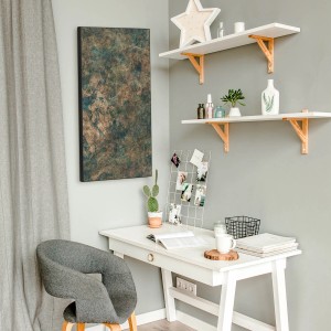 Banjado Magnettafel 37x78cm, Motiv Kupfer Patina, als Wanddekoration im Raum.