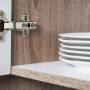 Detailaufnahme: Respekta Küchenzeile in Eiche York mit Geschirr im Schrank.