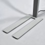 Detailaufnahme der modernen, dimmbaren Arcchio LED Bürostehleuchte Jolinda aus Aluminium.