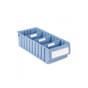 Blauer Regalkasten mit Fächern, Etiketten und Schutzhaube. Ideal zur Aufbewahrung von Kleinteilen.