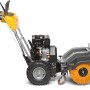 Stiga Kehrmaschine SWS 800 G mit Benzinmotor und rotierender Bürste.