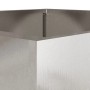 Nahaufnahme eines silbernen, rechteckigen vidaXL Edelstahl-Pflanzkübels mit glänzender Oberfläche. Ideal für Garten & Balkon.