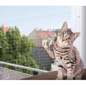 Katze vor Jollypaw Schutznetz 4x3m. Sicherheitsnetz für Balkon oder Fenster.