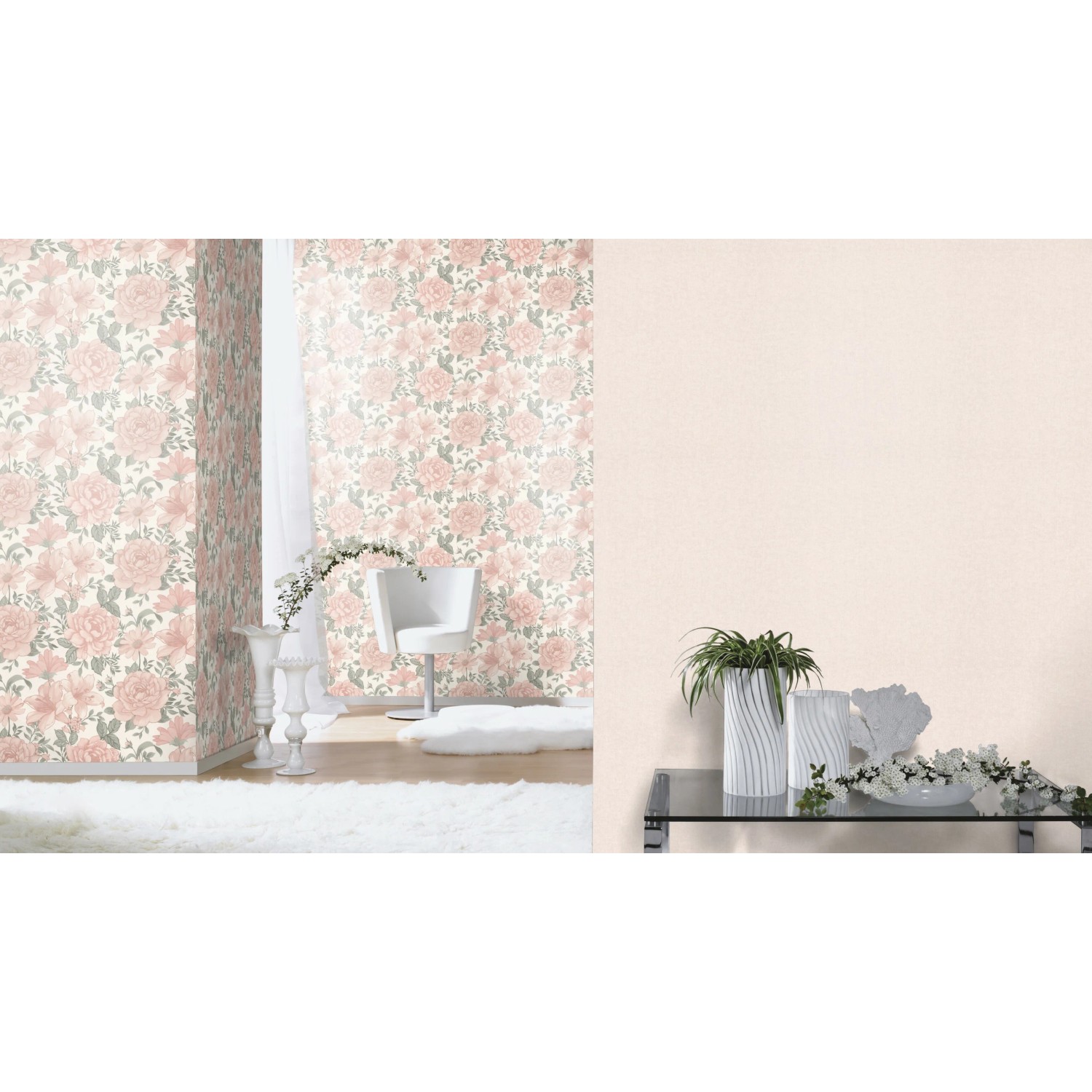 Rasch Vliestapete Bambino XIX 252811, Uni Beige, im Raum mit floraler und unifarbener Wand.