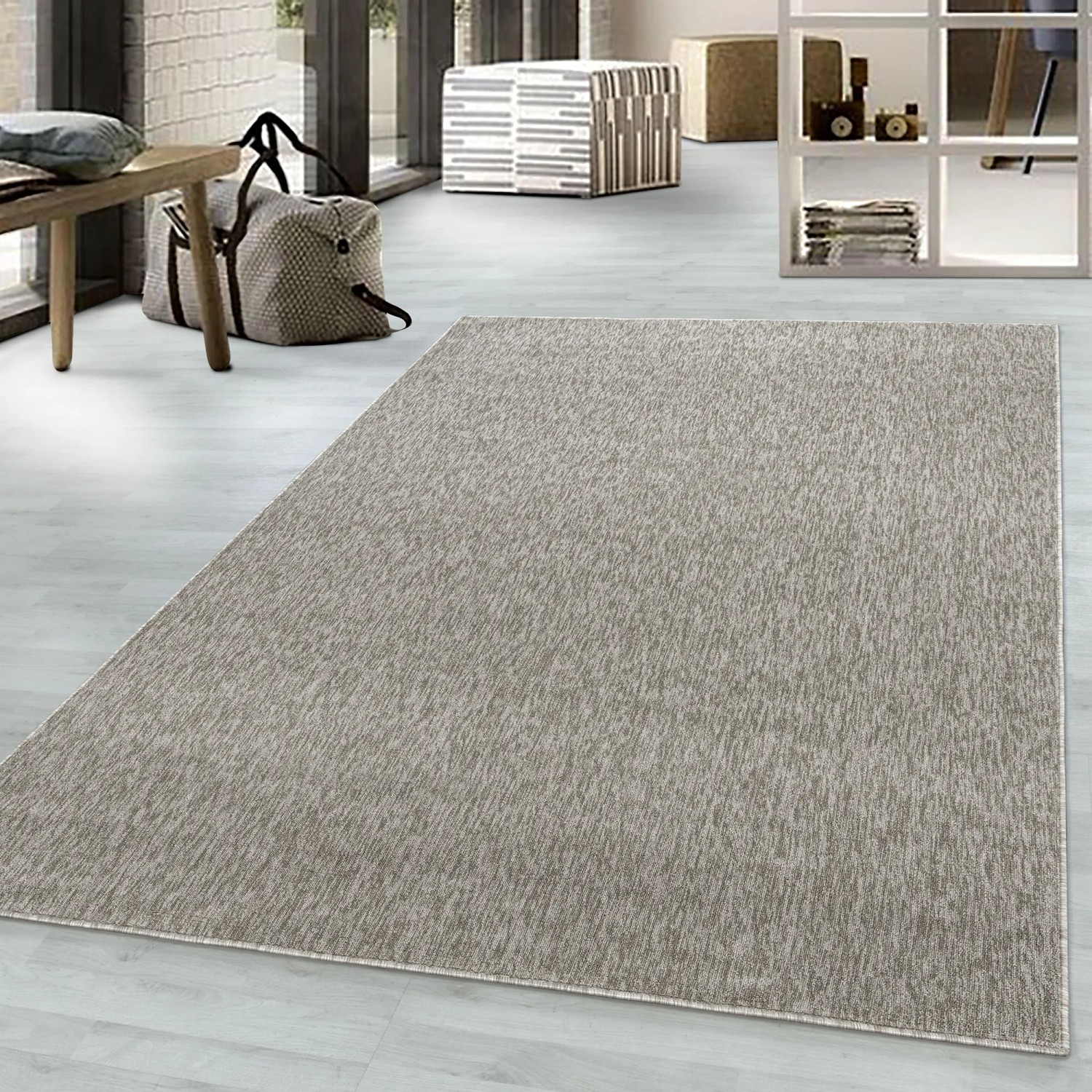 Beiger Kurzflorteppich Nizza von Ayyildiz, 80x250 cm, meliertes Design.