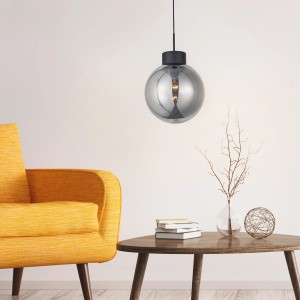 Brillante Astro Pendelleuchte, 30 cm, schwarz mit Rauchglas-Schirm. Elegante Hängelampe für Innenräume.