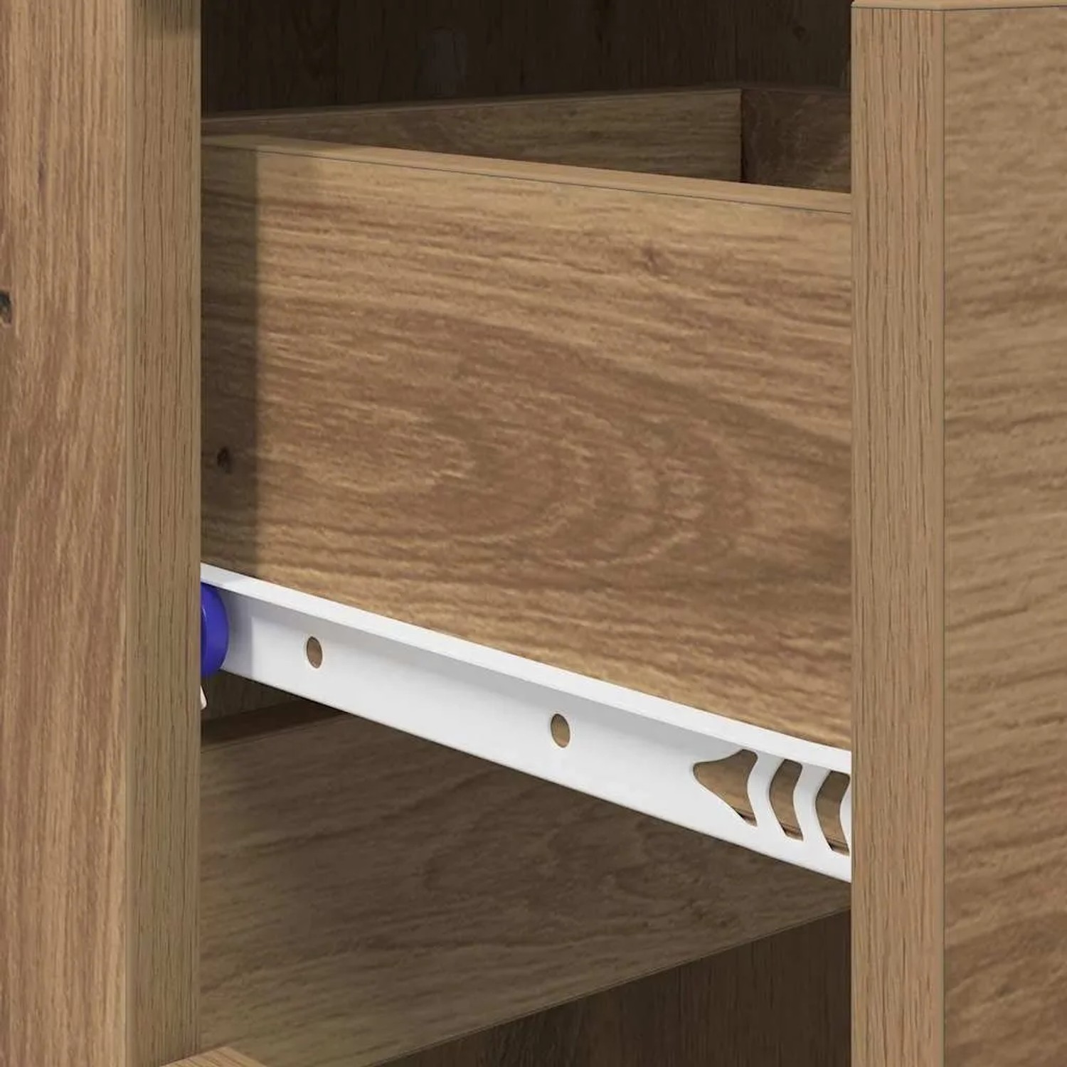 Nahaufnahme einer Schublade aus Holzwerkstoff in Eiche-Optik mit weißem Auszug im Schuhschrank.