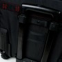 Detailaufnahme: Mephisto Werkzeugtrolley Nova mit Teleskopgriff und robusten Rollen.