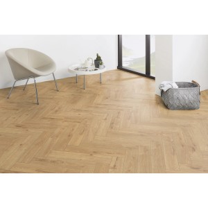 Kaindl Laminat Masterfloor Herringbone Eiche Eddinburgh im Fischgrätmuster verlegt.