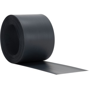 Anthrazitfarbene Noor Sichtschutzstreifen PVC Zaunblende Hart, aufgerollt.