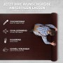 Roter Eventteppich Atlas auf Maß, mit Mann beim Verlegen. Vielseitig, robust und pflegeleicht.