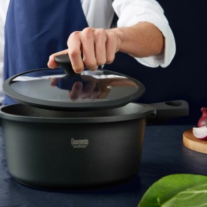 Gourmesto Kochtopf Black Line in Schwarz &Oslash ca. 24cm