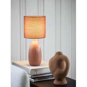 PR Home Uno Tischleuchte in Rosa mit Stoffschirm, skandinavisches Design für Innenräume.