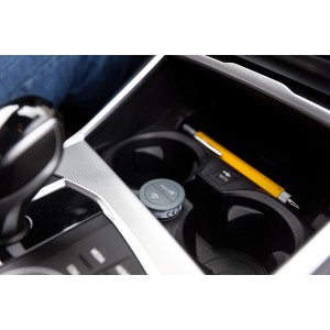 Schellenberg Funk-Autosender Smart Drive 2-Kanal im Auto-Getränkehalter.