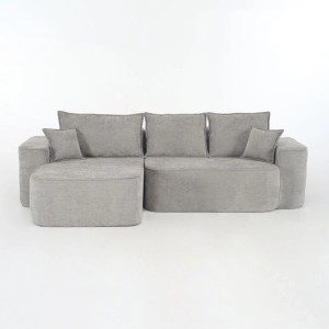 Graues 4-Sitzer Chenille Stoffsofa mit Chaiselongue und Kissen. Modernes Design für Wohnzimmer.