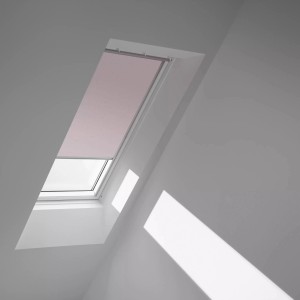 Rosa Velux Verdunkelungsrollo mit Sternen für Dachfenster, 55x78 cm. Effektive Abdunkelung.
