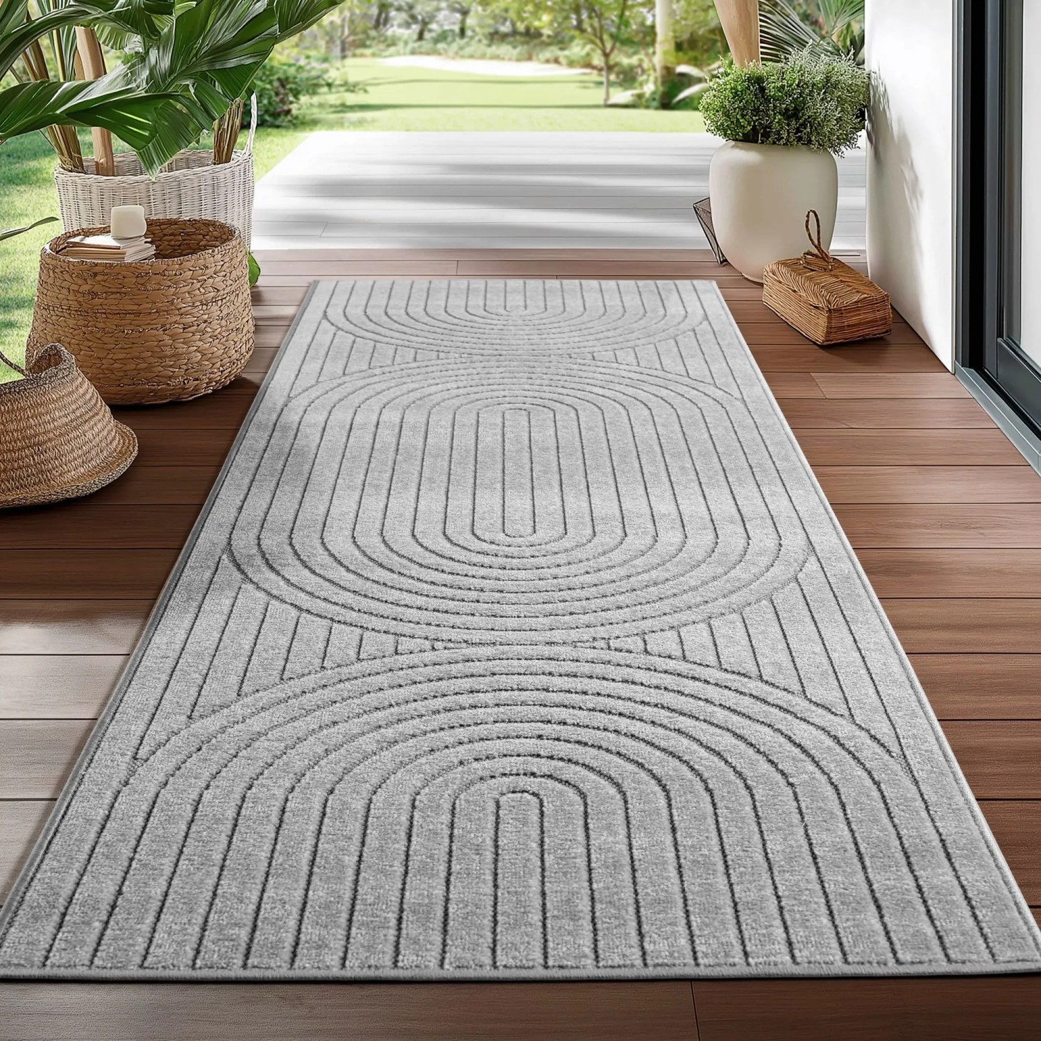 Silberner Kurzflorteppich Nova von Ayyildiz, 80x250 cm, mit modernem 3D-Reliefmuster.