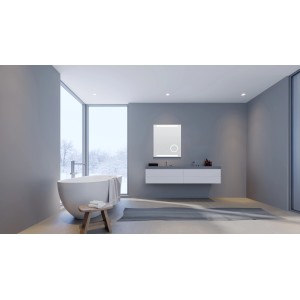 DSK Design LED-Lichtspiegel Silver Conde, 60x70 cm, im modernen Badezimmer mit Wanne und Waschtisch.