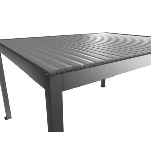 Biohort Pergola 4,5x3,5m in Quarz-Silber, Detailansicht der Lamellen und Rahmenkonstruktion.