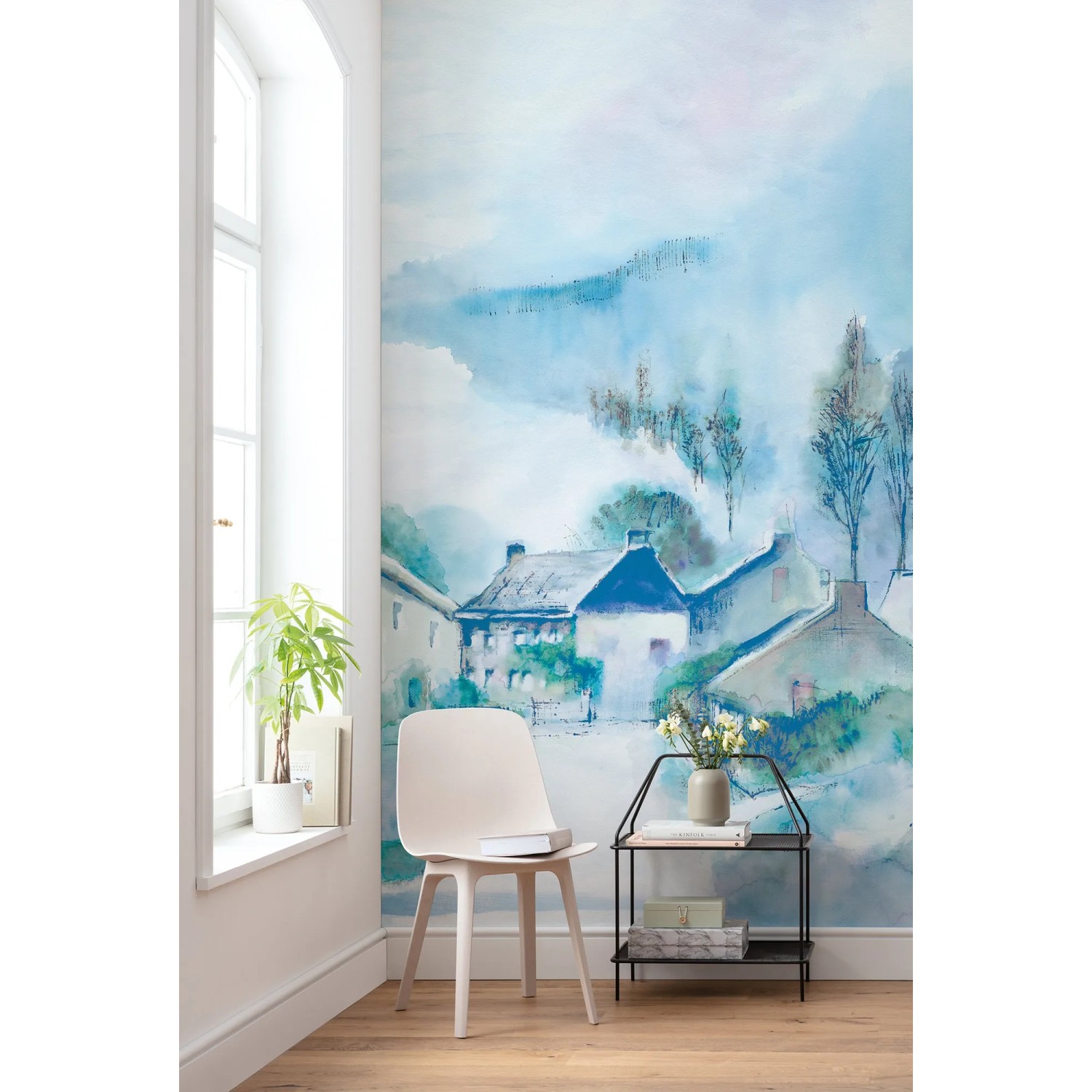 Komar Vliestapete Hamlet, Fototapete mit Aquarell-Dorfmotiv in Blau- und Grüntönen, 200x250 cm.