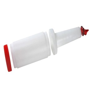 Weiße 1 l Dosierflasche aus Kunststoff, zerlegt, mit rotem Schraubverschluss und Ausgießer für präzise Dosierung.