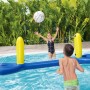 Bestway Schwimmendes Volleyball-Set mit Kindern im Pool. Aufblasbares Wasserspielzeug für Sommer-Spaß.