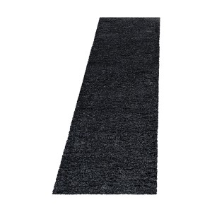 Ayyildiz Hochflorteppich Fluffy 3500, anthrazit, 80x250 cm. Detailansicht des Teppichs.