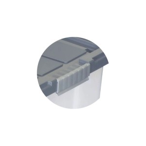Detailaufnahme: Stahlgraue BigDean Eurobox mit silbernem Griff und Deckel.