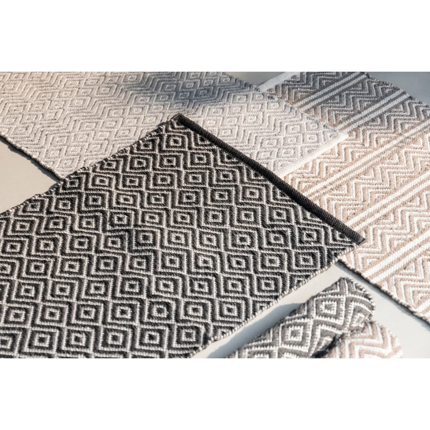 Wenko Badematte Shaki aus recycelten PET Flaschen 50 cm x 80 cm_7
