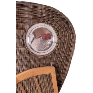 Detailaufnahme: Grauer Teak Strandkorb Ammersee mit Bullauge. Hochwertiges PE-Geflecht.