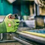 Gebol Arbeitshandschuh Master Cut 5 Plus Gr. 10, grün, mit Schnittschutz und guter Griffigkeit.