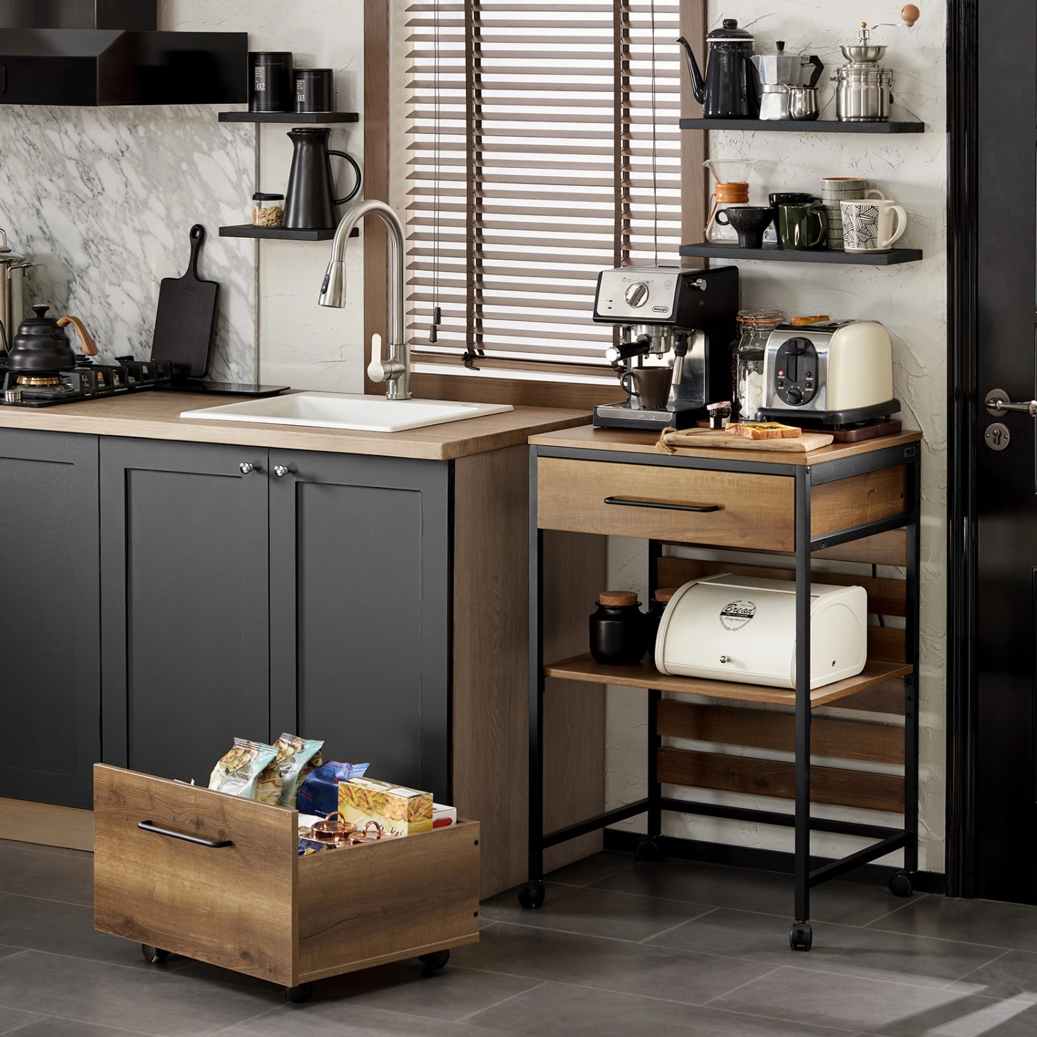 SoBuy Servierwagen FKW118-PF: Küchenwagen mit Schublade und Rollen im Vintage-Look.