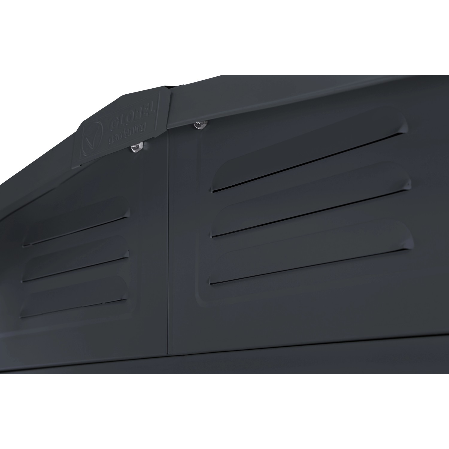 Detailansicht: Anthrazitfarbenes Globel Metall-Gerätehaus Skillion 64 mit Lüftungsschlitzen.