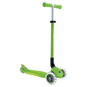 Grüner Globber Elite Lights Kinder Tretroller mit 3 LED-Leuchtrollen und verstellbarer Lenkstange für Spiel & Spaß.