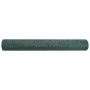 Gerollte grüne Zaunblende aus HDPE-Gewebe, ideal als Sichtschutz und Windschutz für Garten und Balkon.