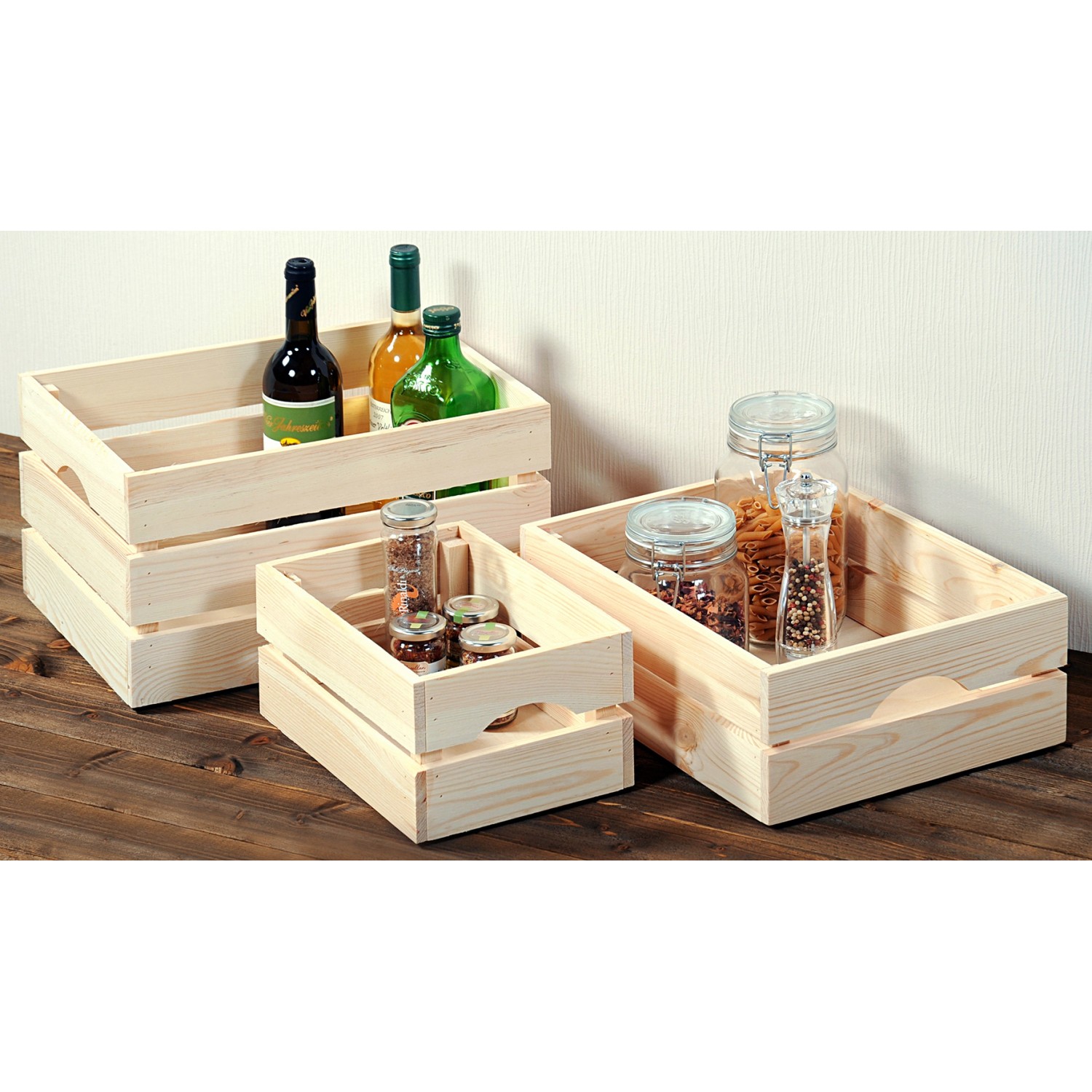 Kesper Holzkisten Kiefer, 9 l, verschiedene Größen, gefüllt mit Lebensmitteln, als Aufbewahrungsboxen.