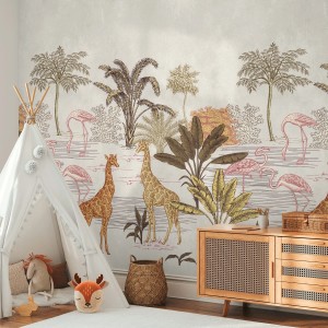 Fototapete mit Tiermotiv: Giraffen, Flamingos und Palmen in Creme, Beige und Braun für Kinderzimmer.