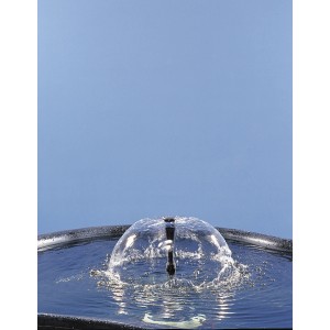 Ubbink Elimax 1000 Springbrunnenpumpe im Betrieb, erzeugt Wasserfontäne im Teich.