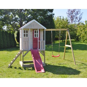 Wendi Toys Kinderspielhaus Alpaka mit Rutsche, Schaukel und Veranda im Garten.