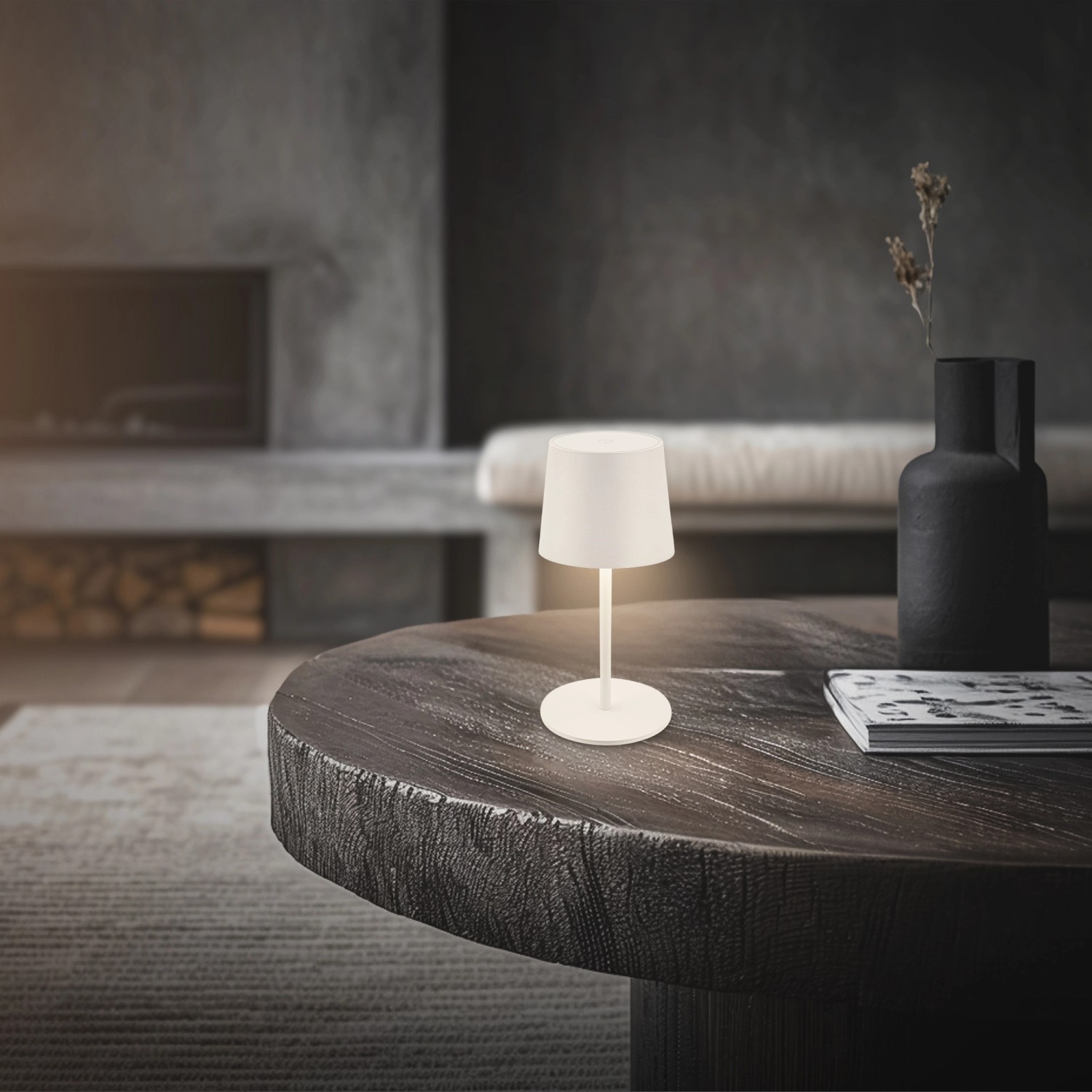 Brilo Akku-LED-Tischleuchte Bota, altweiße dimmbare Lampe für Innen & Außen, Ø 11 cm.